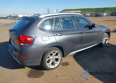 2013 BMW X1 xDrive28I из США, поврежденный, VIN WBAVL1C58DVR86118
